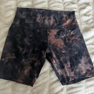 WUNDER TRAIN HIGH- RISE SHORT 6”